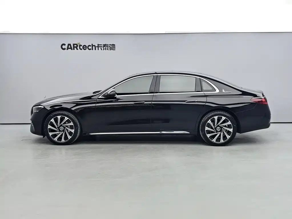 Mercedes-Benz E-Class 2024 — фото 14