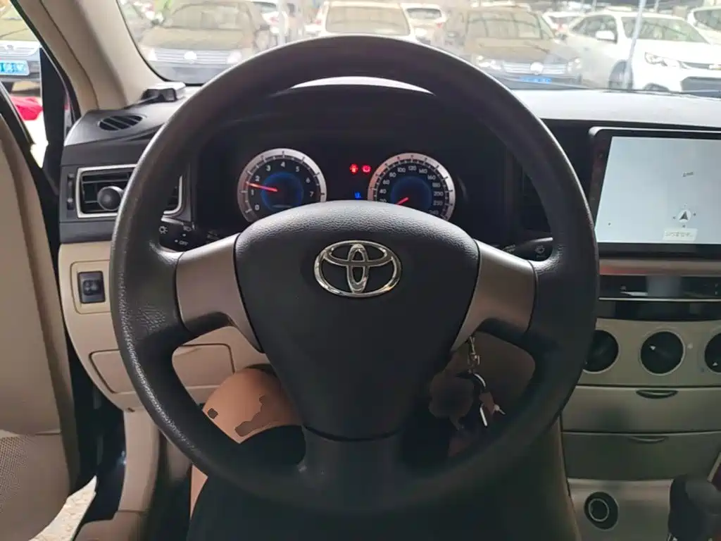 Toyota Corolla 2015