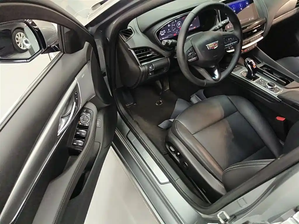 Cadillac CT5 2023 — фото 16