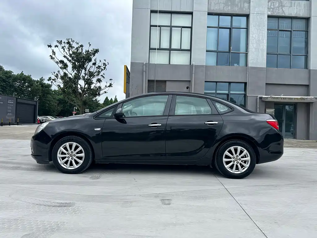 Buick Excelle 2014
