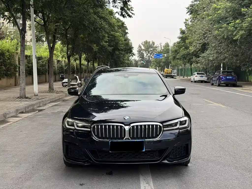 BMW 5 Series 2022