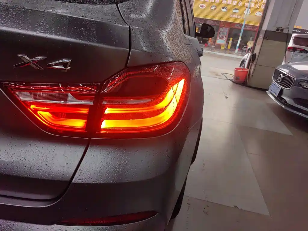 BMW X4 2016 — фото 24