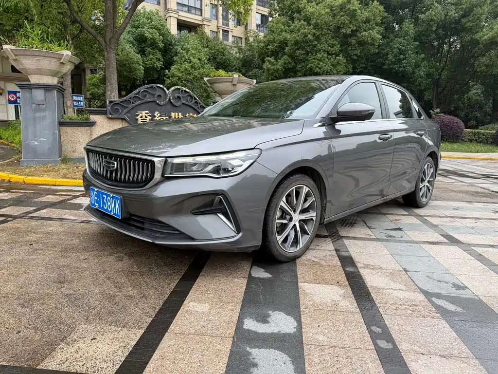 Geely Emgrand 2023