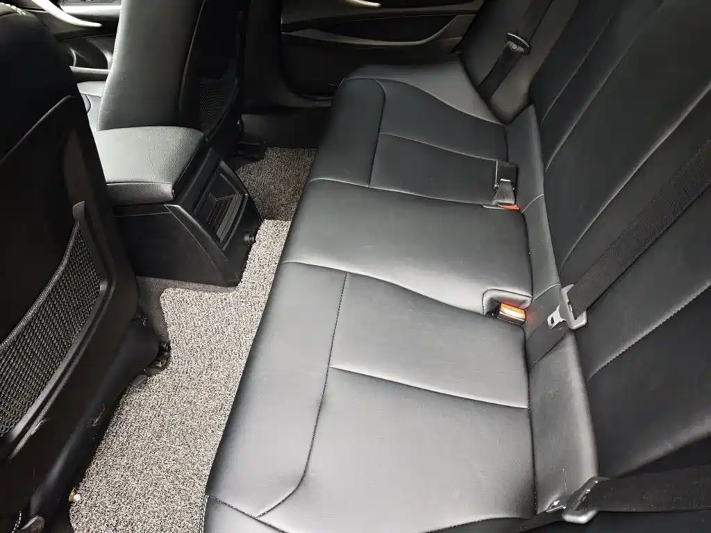 BMW 1 Series 2016 — фото 15