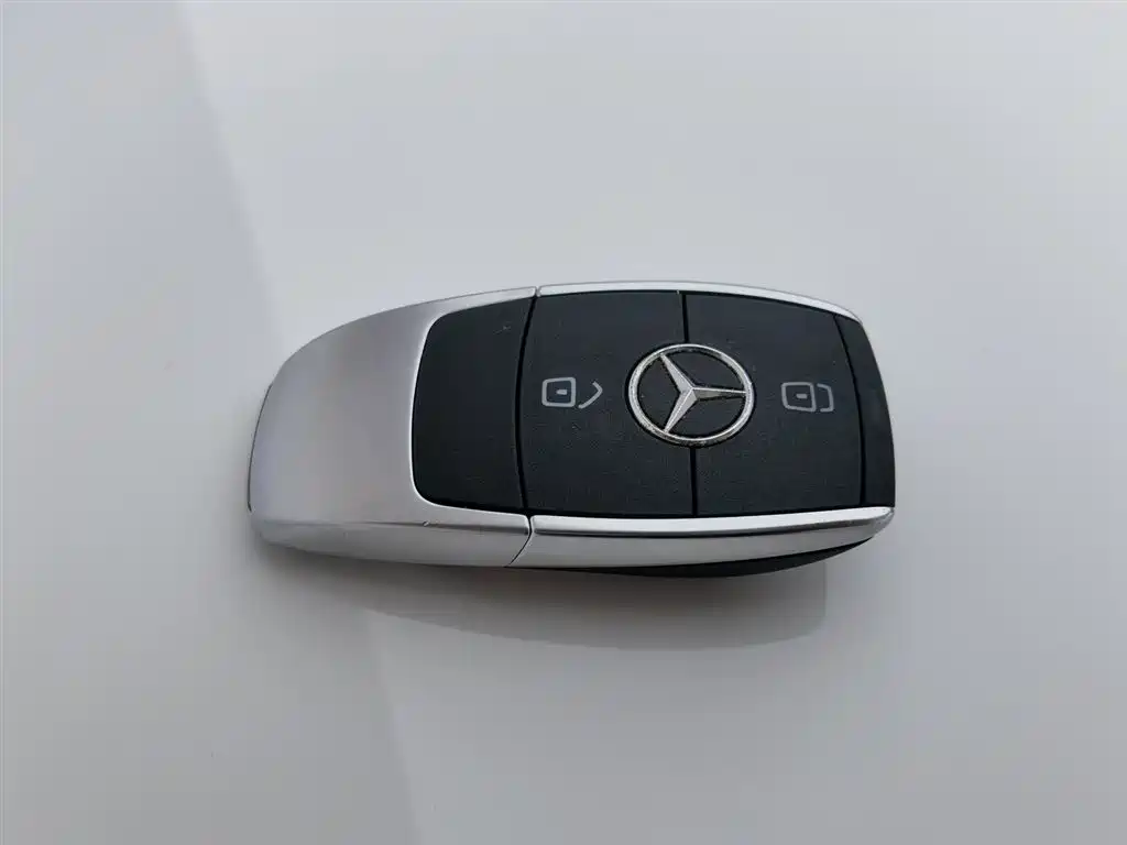 Mercedes-Benz GLB 2022 — фото 19