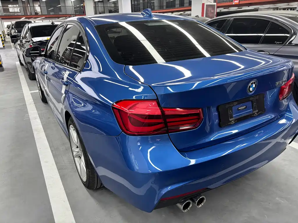 BMW 3 Series 2018 — фото 10