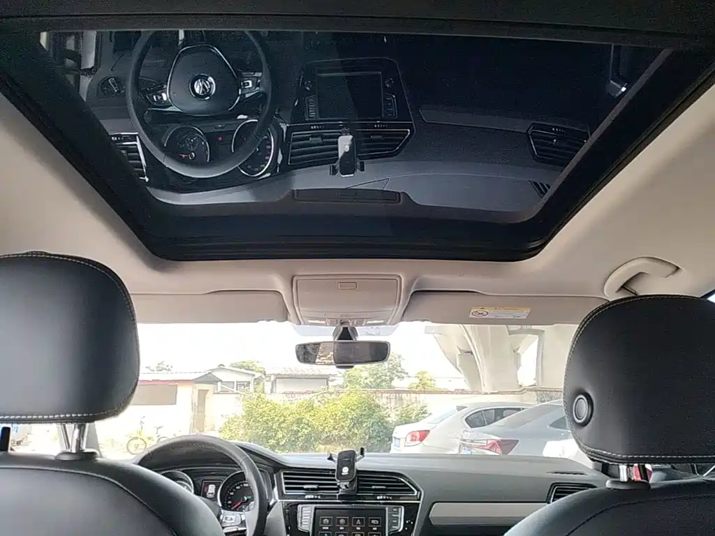 Volkswagen Tiguan L 2018 — фото 18