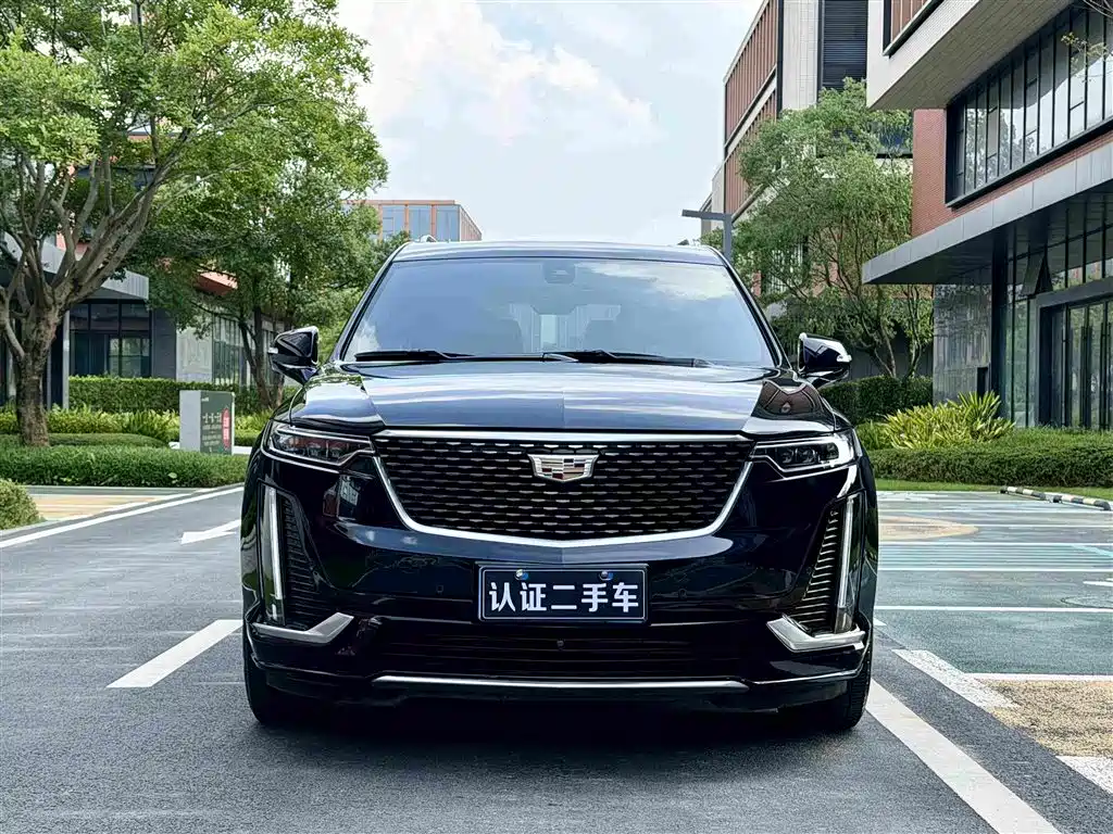 Cadillac XT6 2020 — фото 2