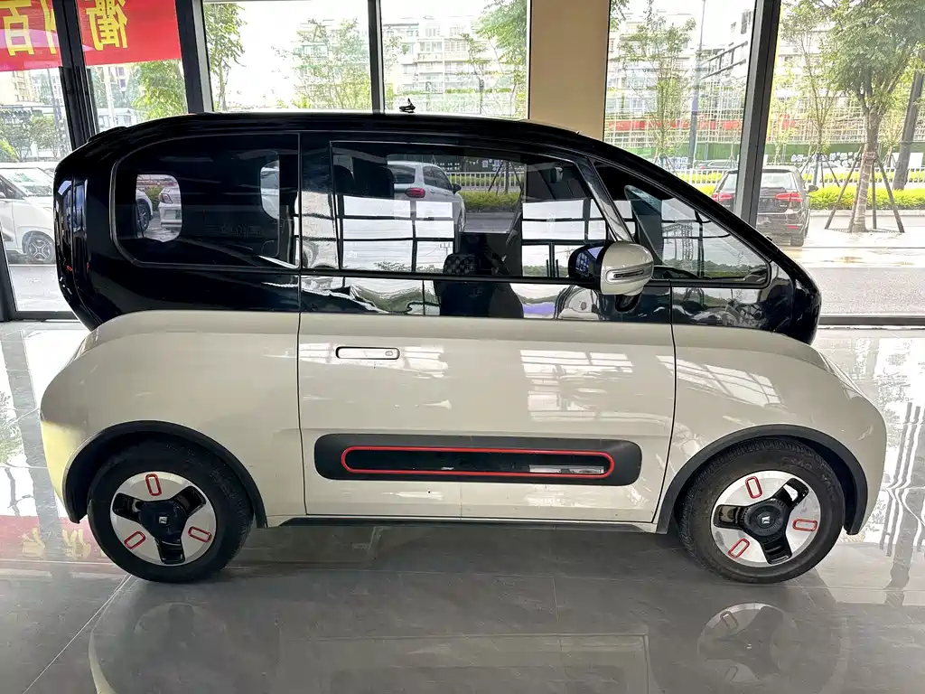 Baojun KiWi EV 2022 — фото 3