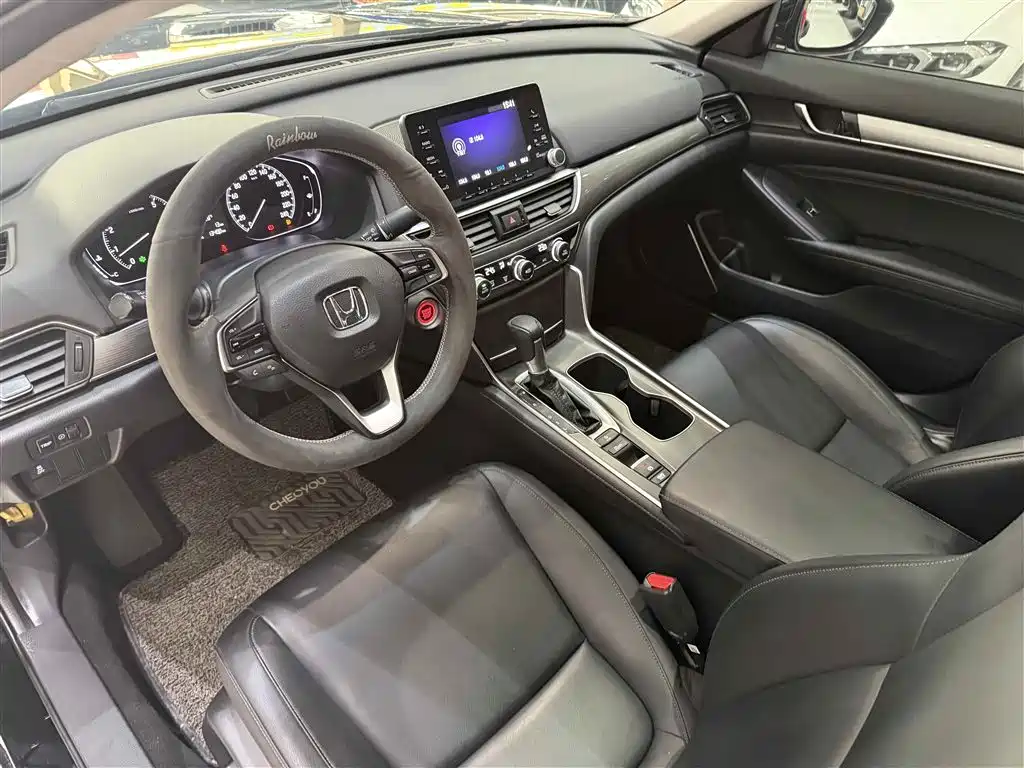 Honda Accord 2020 — фото 11