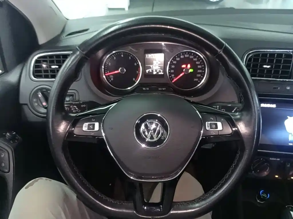 Volkswagen Polo 2019 — фото 11