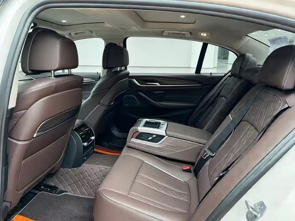 BMW 5 Series 2022