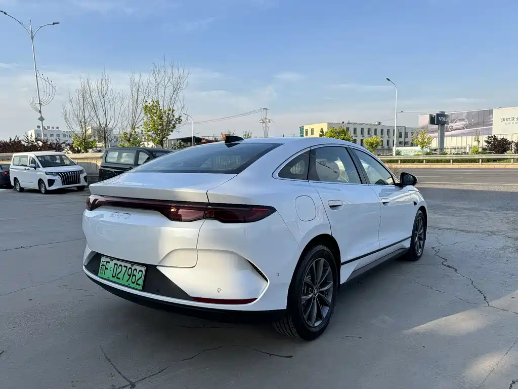 BYD Qin L 2025 — фото 11