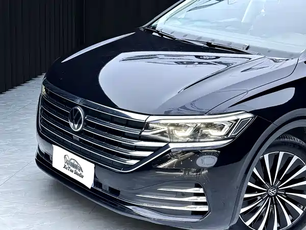 Volkswagen Viloran 2020