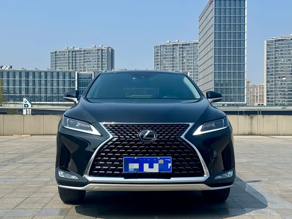 Lexus RX 2021 — фото 1