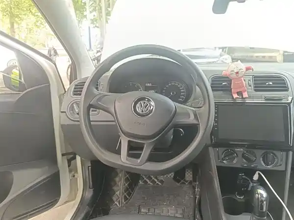 Volkswagen Polo 2016
