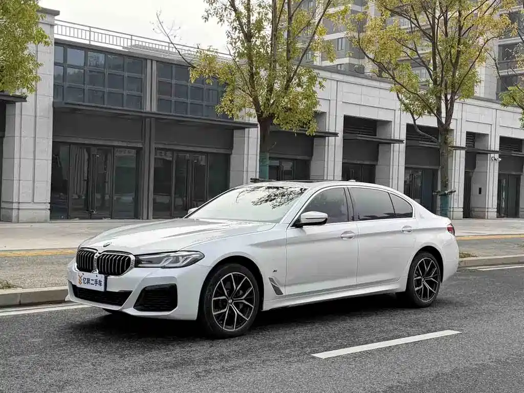 BMW 5 Series 2023