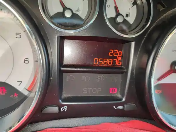 Peugeot 308 2014