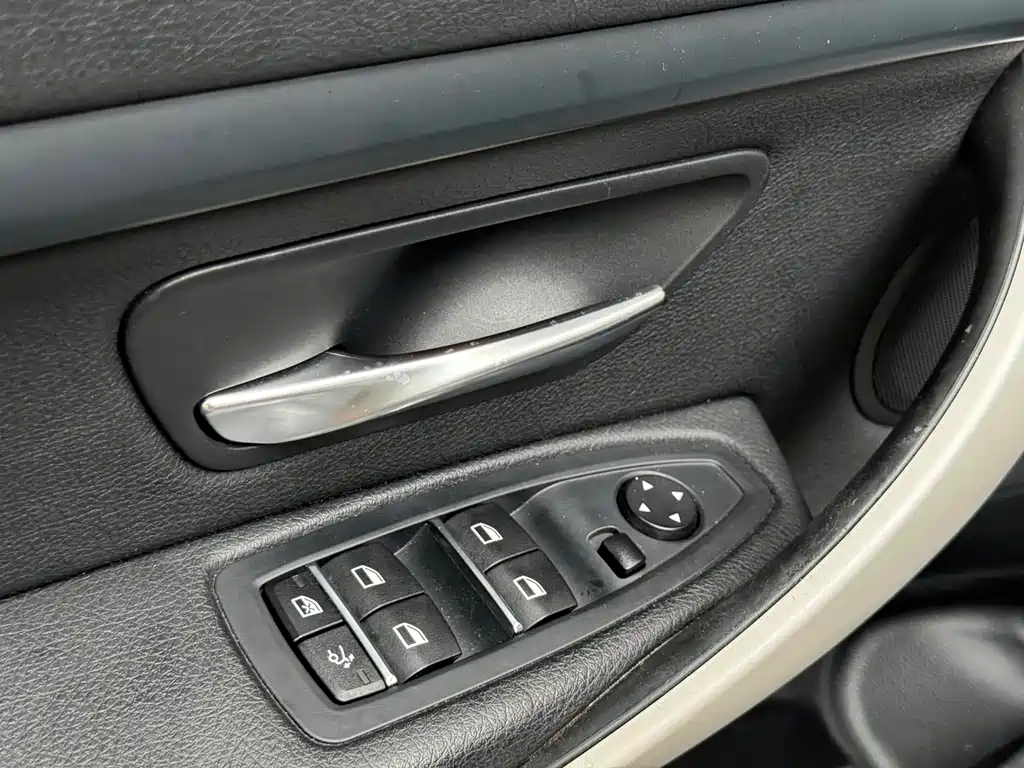 BMW 3 Series GT 2017 — фото 17