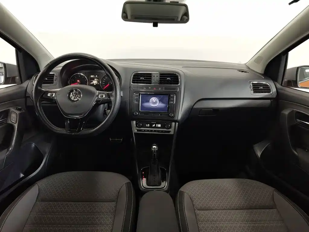 Volkswagen Polo 2016