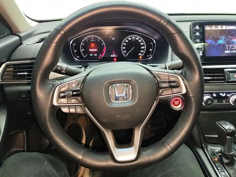 Honda Accord 2019 — фото 15