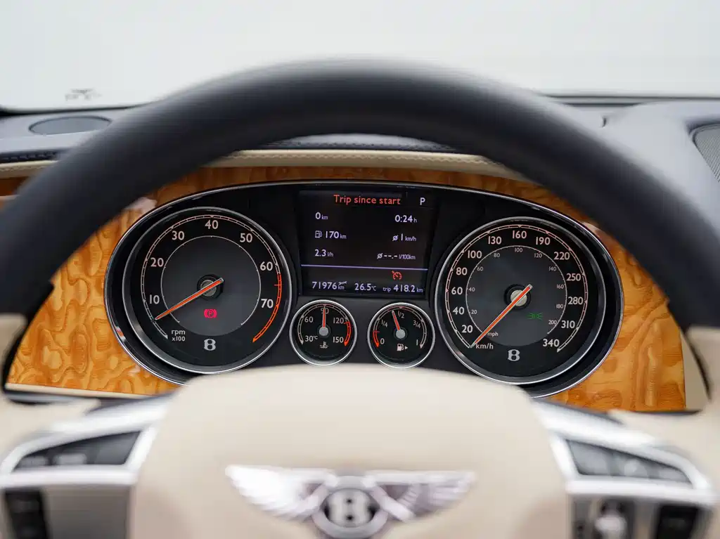 Bentley Continental 2013 — фото 21