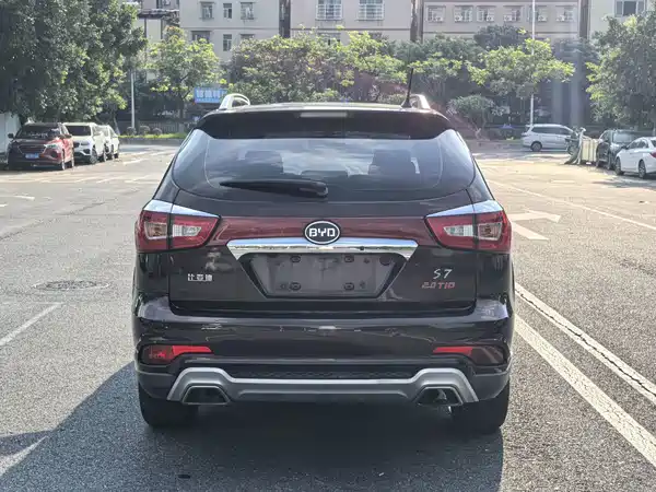 BYD S7 2016
