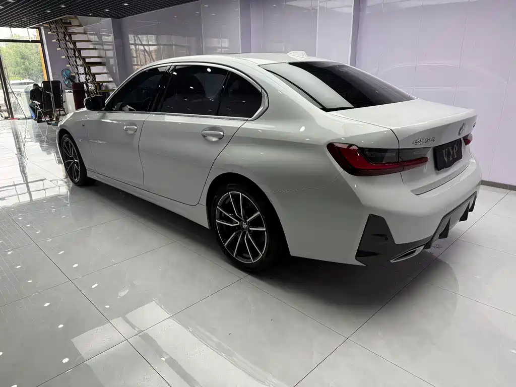BMW 3 Series 2023