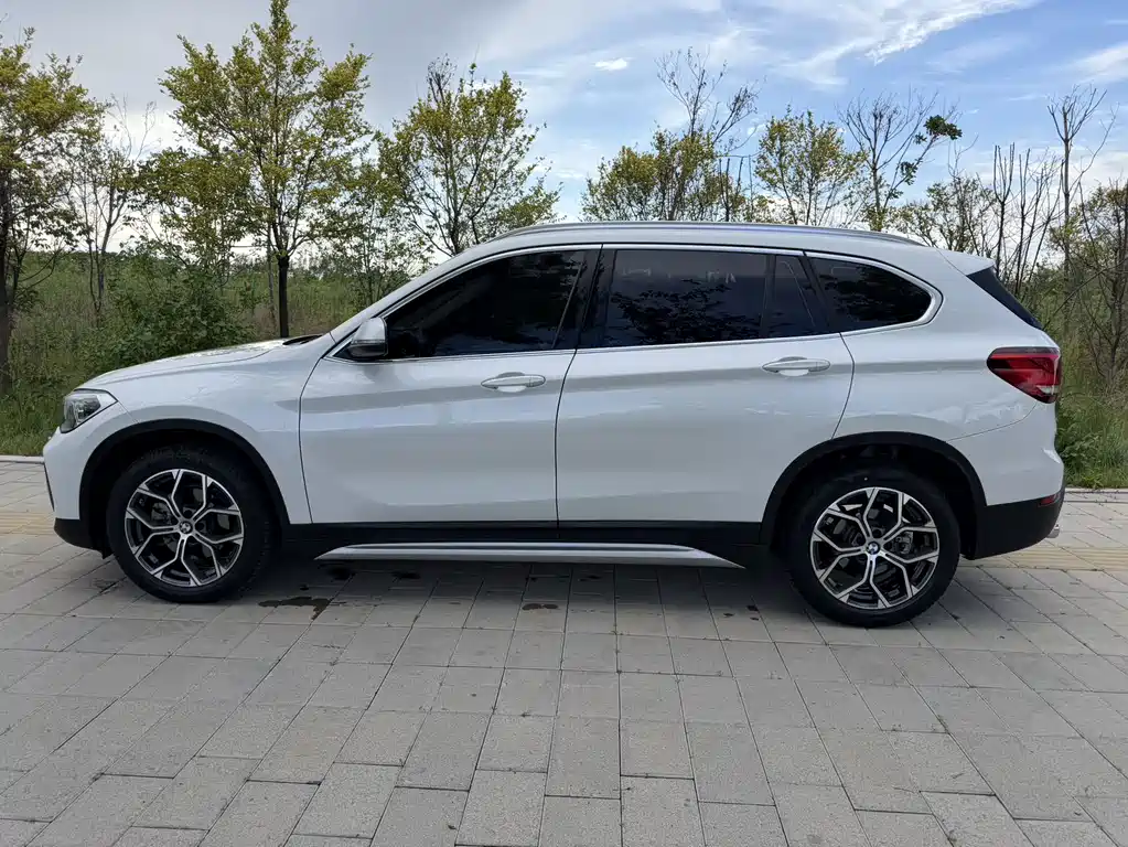 BMW X1 2022 — фото 5