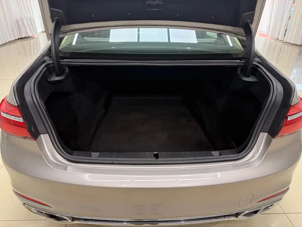 BMW 7 Series 2016 — фото 16