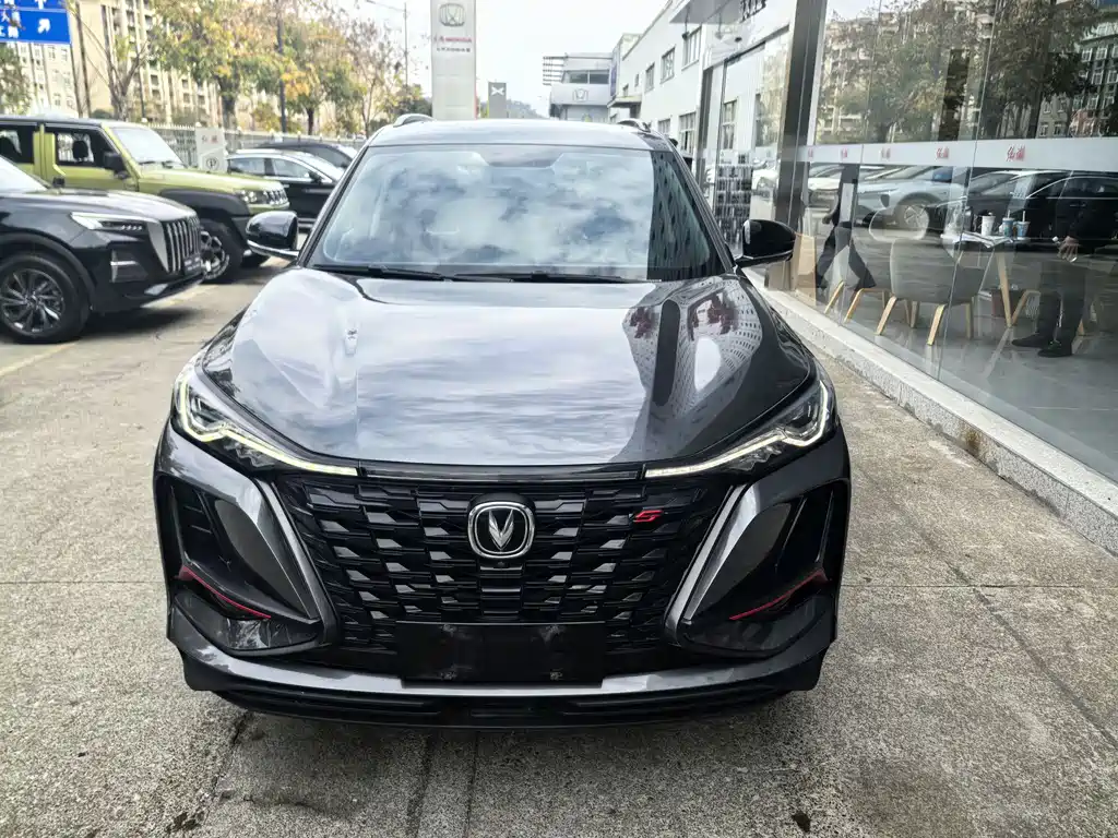 Changan CS75 PLUS 2022 — фото 2