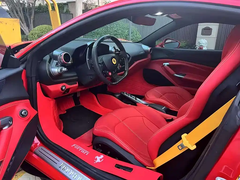 Ferrari F8 2023 — фото 5