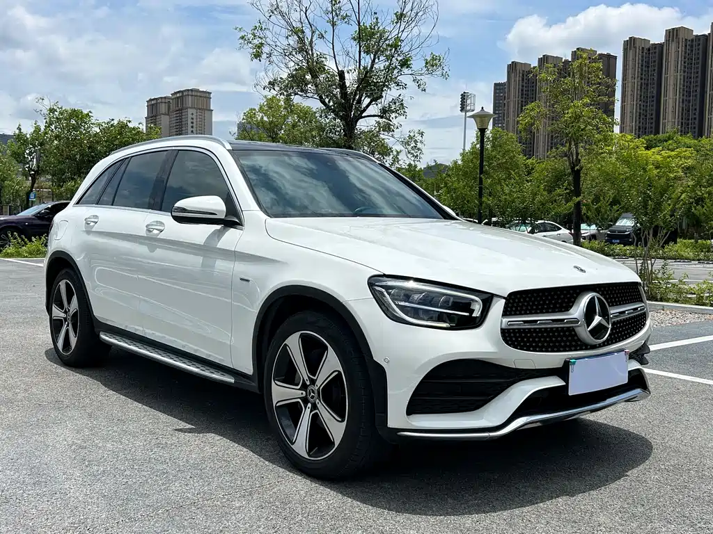 Mercedes-Benz GLC 2022 — фото 3