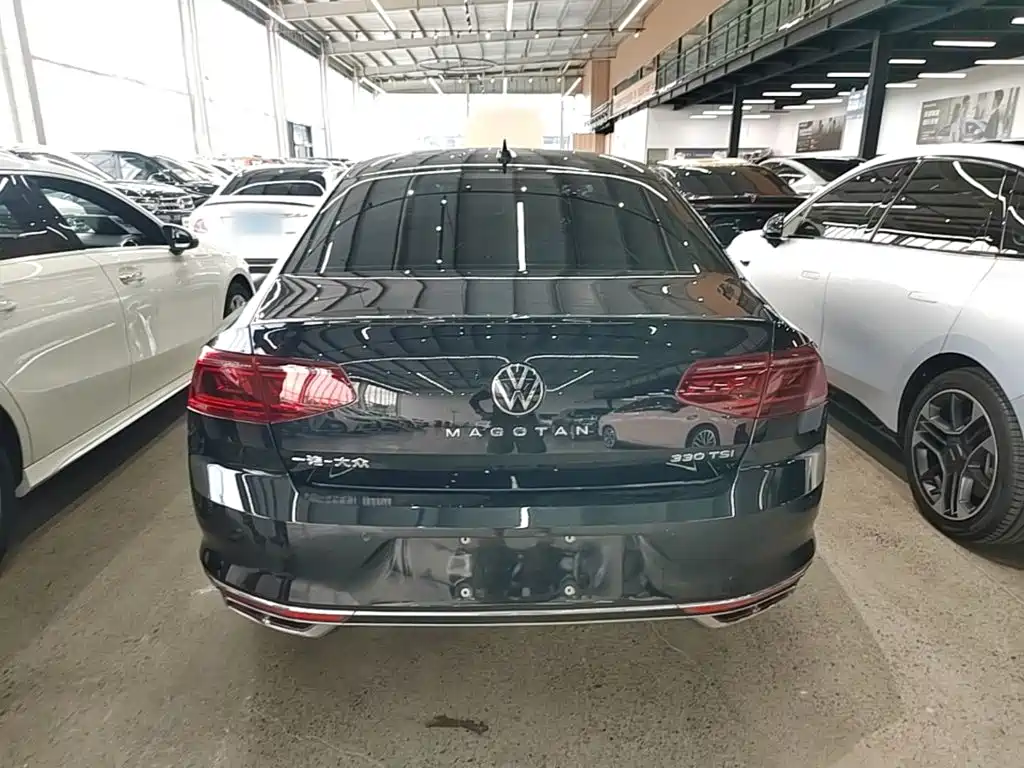 Volkswagen Magotan 2024