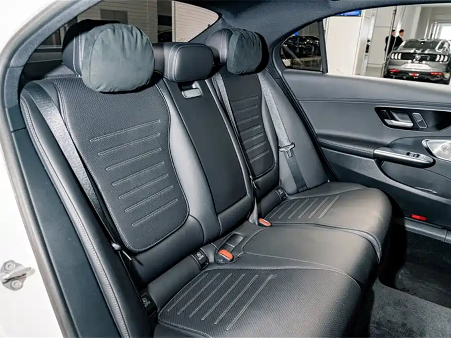 Mercedes-Benz C-Class 2023 — фото 22