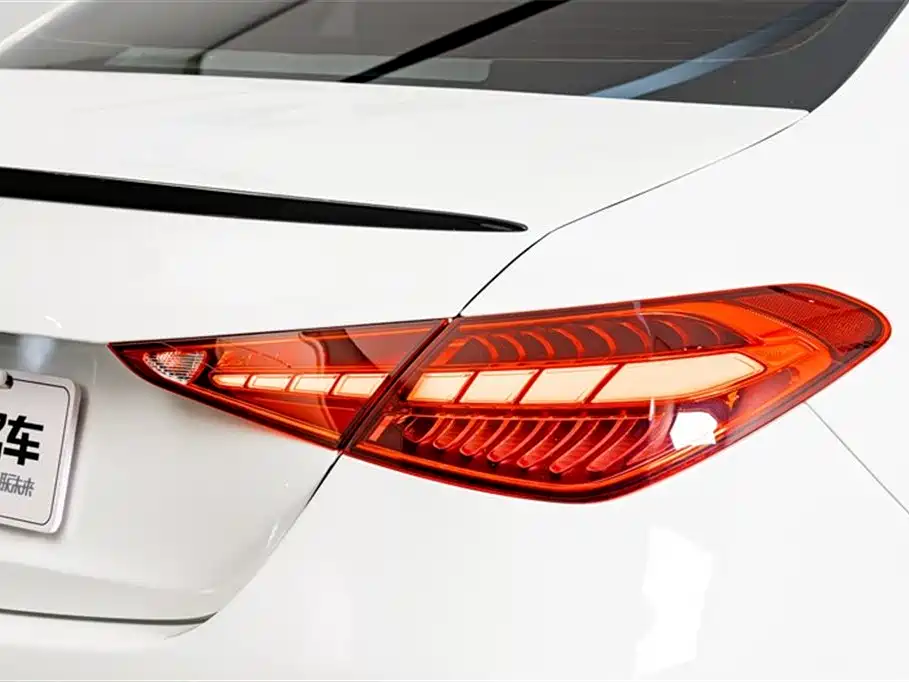 Mercedes-Benz C-Class 2023 — фото 10