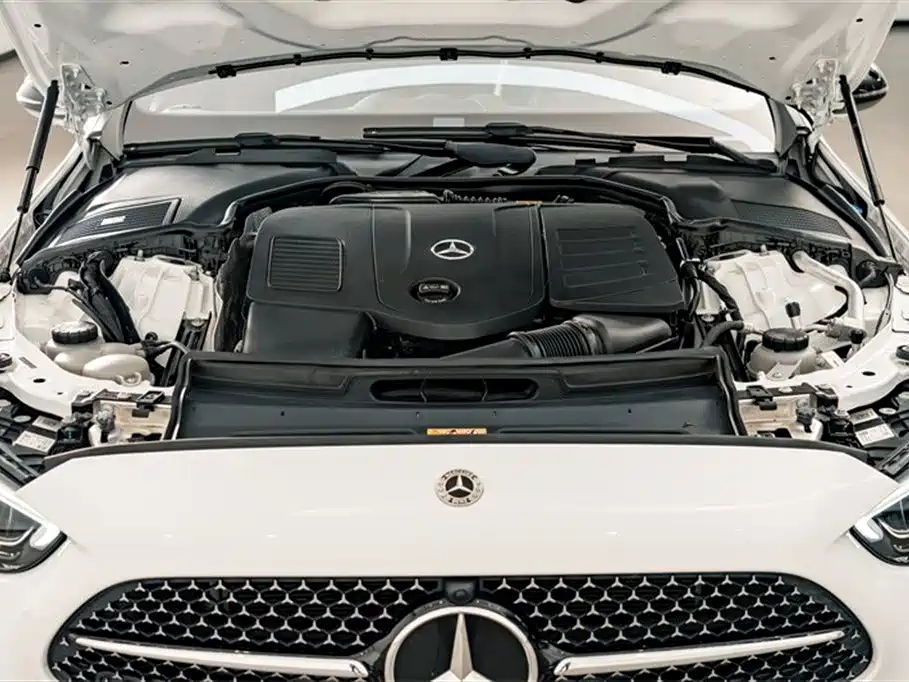 Mercedes-Benz C-Class 2023 — фото 24