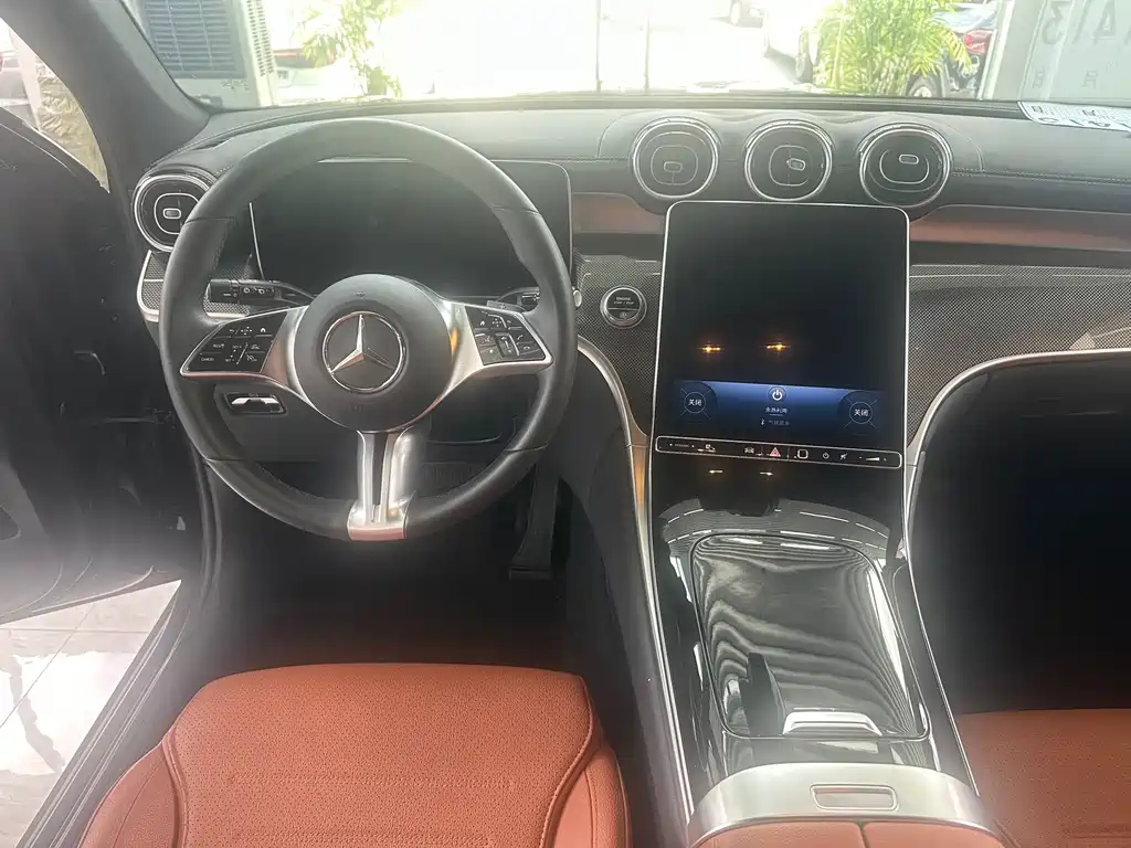 Mercedes-Benz GLC 2024