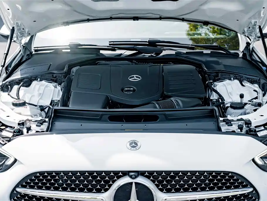 Mercedes-Benz C-Class 2025 — фото 20