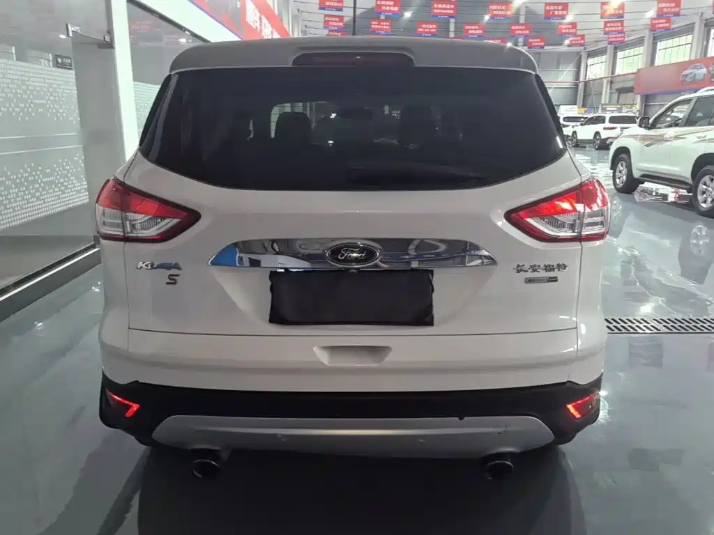 Ford Kuga 2014 — фото 6