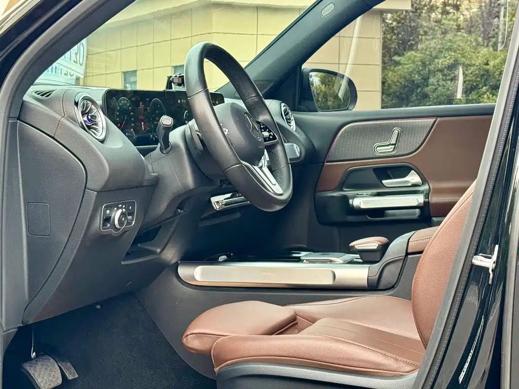 Mercedes-Benz GLB 2022
