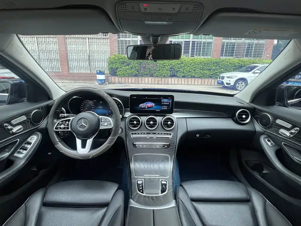 Mercedes-Benz C-Class 2019 — фото 10