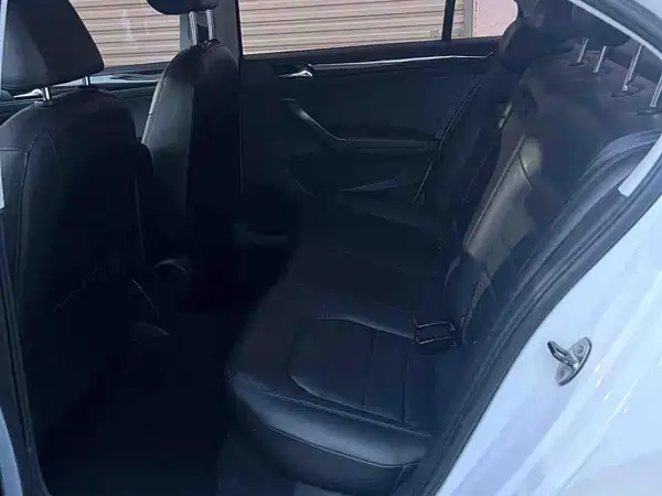 Volkswagen Santana 2014