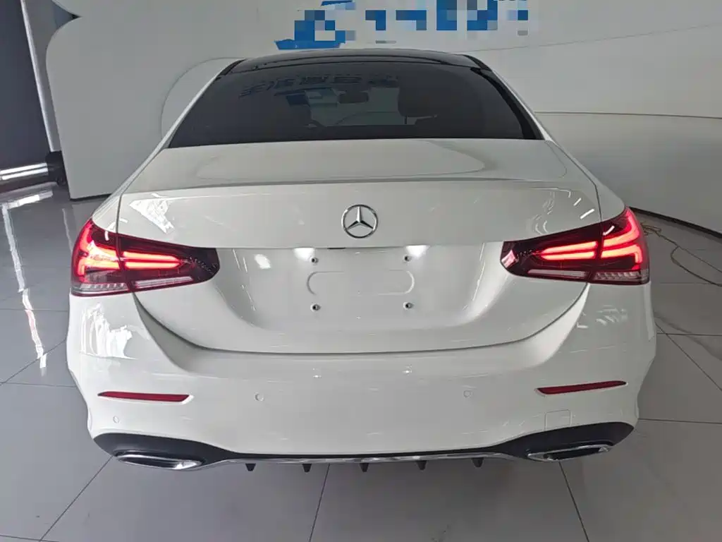 Mercedes-Benz A-Class 2022 — фото 6