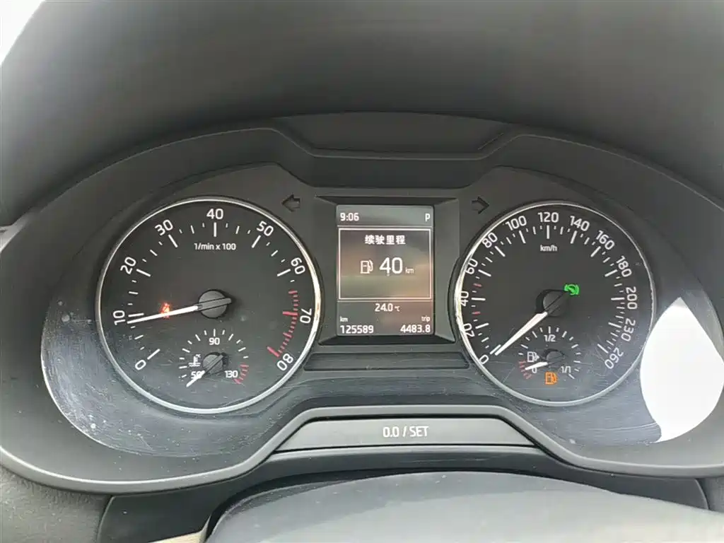 Skoda Octavia 2015 — фото 12