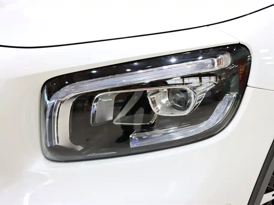 Mercedes-Benz GLB 2022 — фото 19