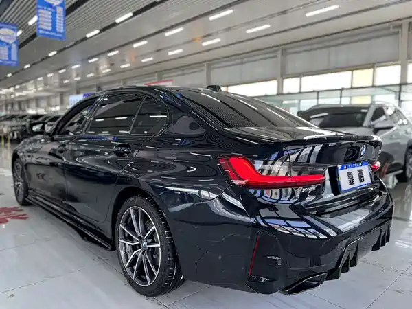 BMW 3 Series 2023