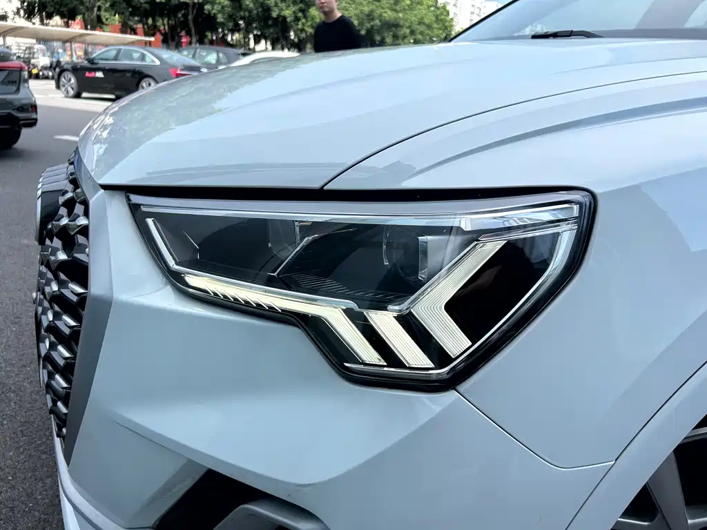 Audi Q3 Sportback 2021 — фото 7