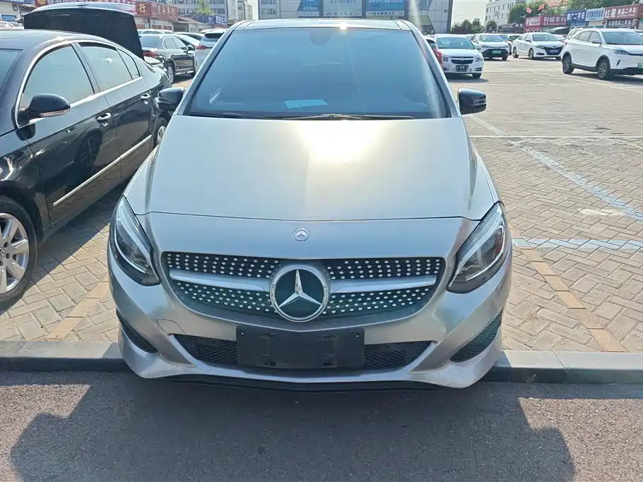 Mercedes-Benz B-Class 2015 — фото 2