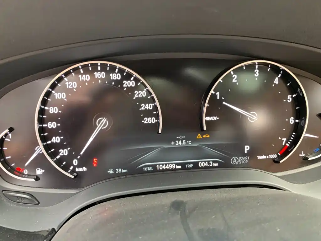 BMW 5 Series 2018 — фото 12